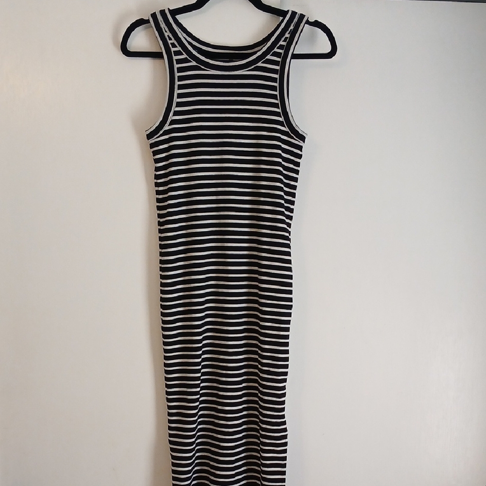 Free Assembly "Striped" Black & White Tshirt Maxi Dress in Size M